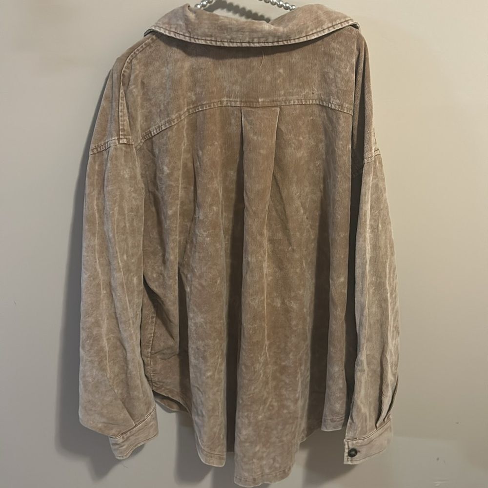Bibi Button Up Corduroy Shacket. Size 1xl - image 6
